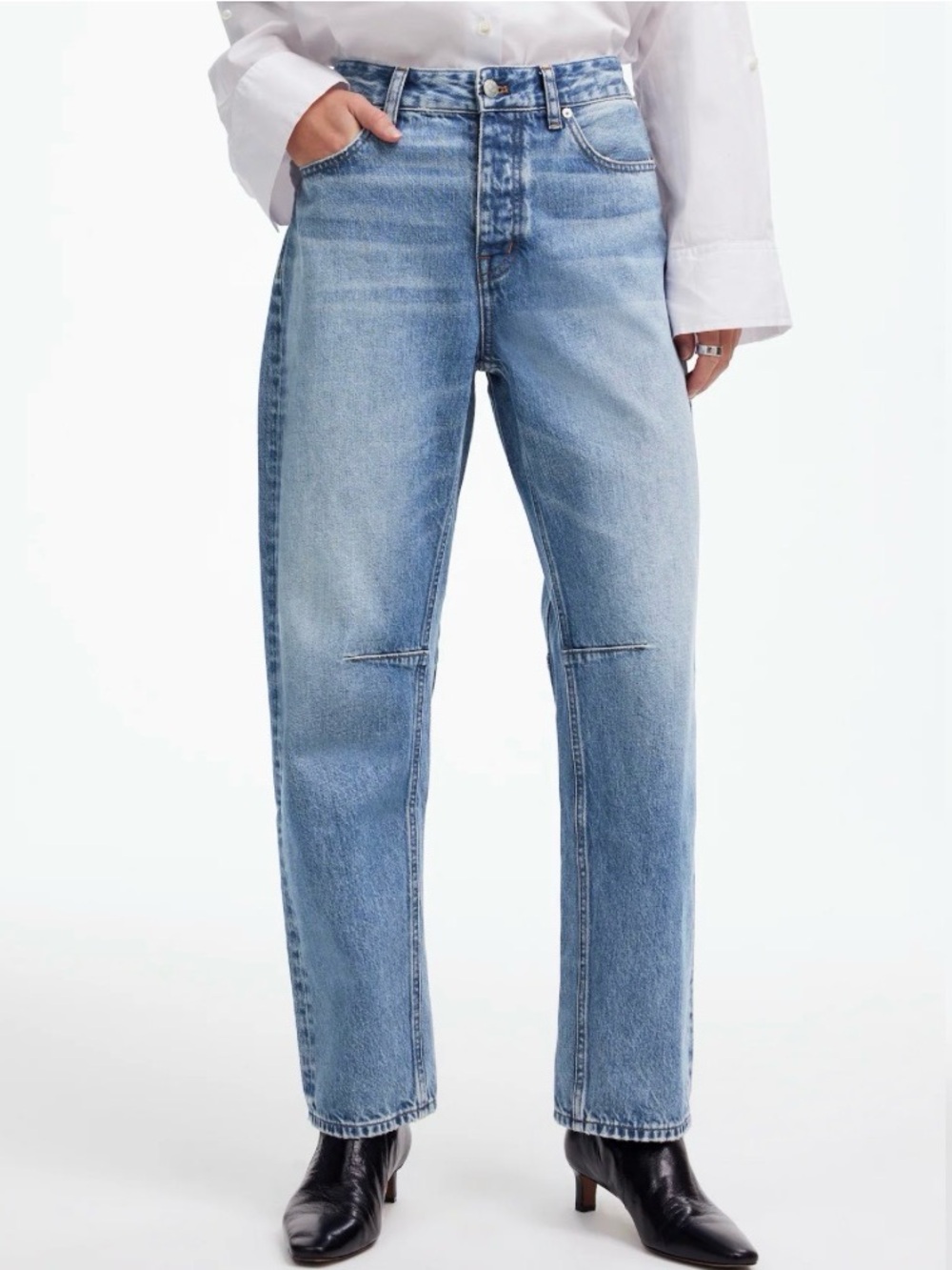 Madewell Darted Barrel-Leg Jeans 26 Dobbins Wash NR527 100% Cotton Denim Trendy - Picture 7 of 9
